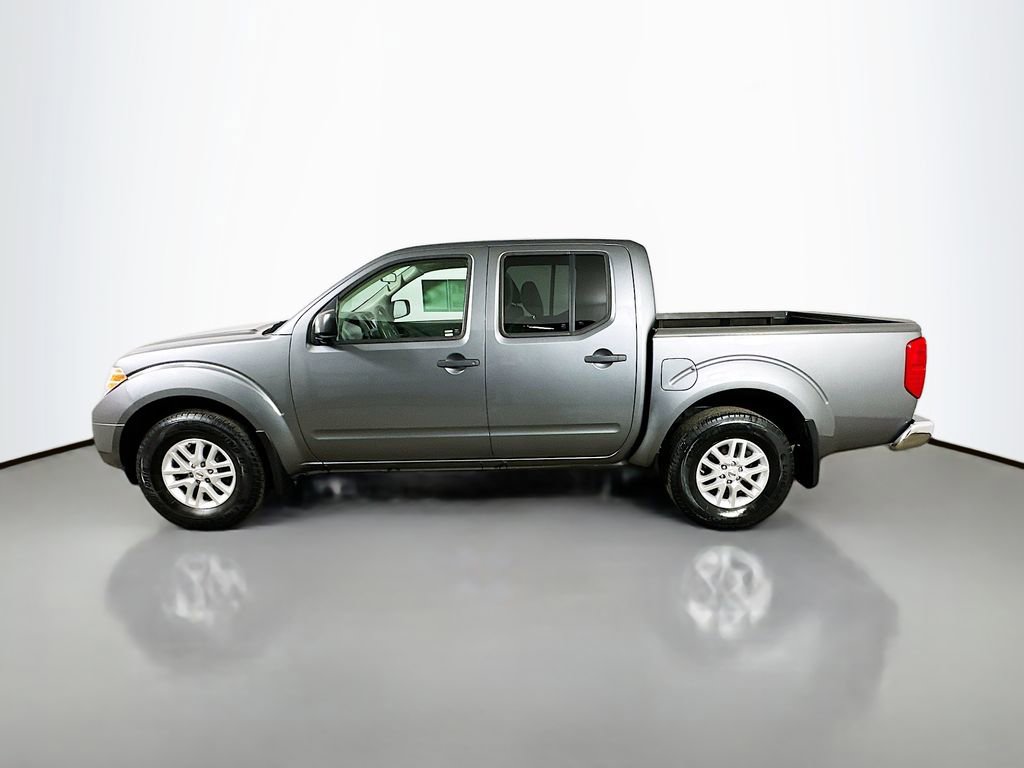 Used 2017 Nissan Frontier SV image 5