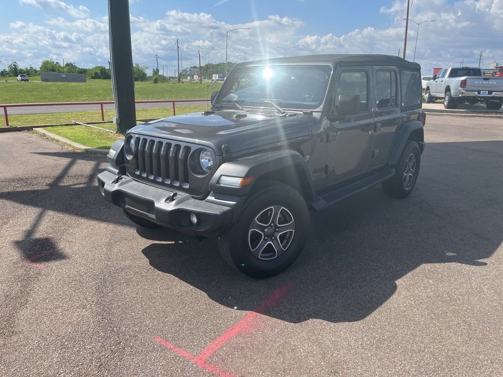 Used 2021 Jeep Wrangler Unlimited Sport AWD/4WD image 3