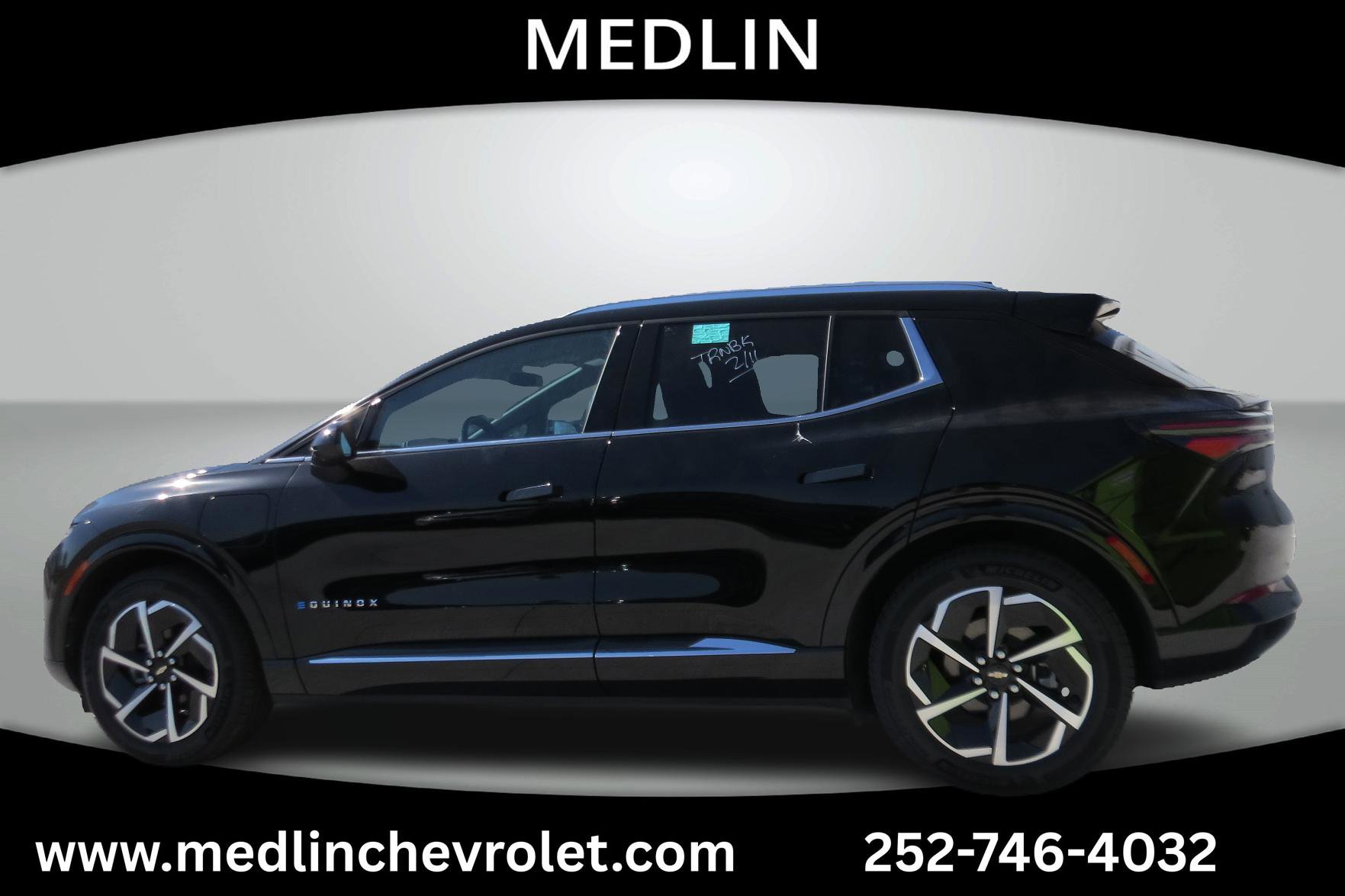 Used 2025 Chevrolet Equinox EV LT FWD image 6