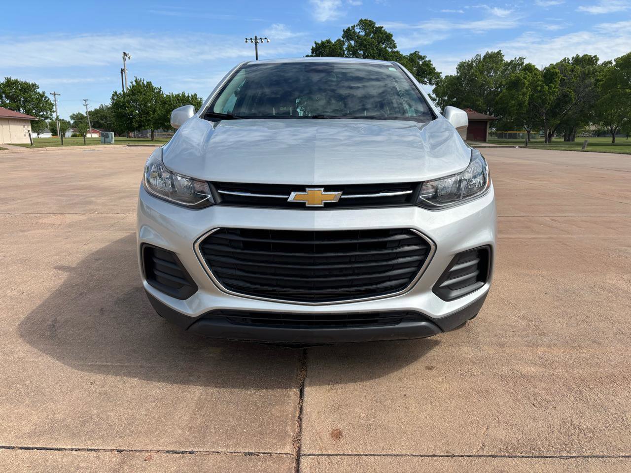 Used 2019 Chevrolet Trax LS w/ LPO, Cargo Package FWD image 5