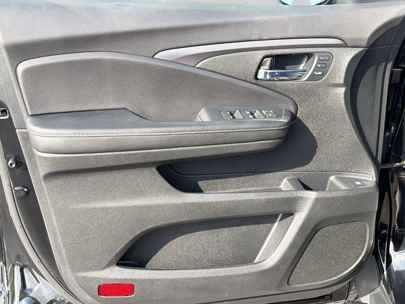 Used 2023 Honda Ridgeline RTL image 12