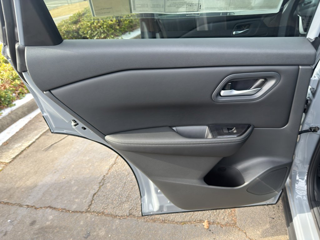 New 2026 Nissan Rogue SV image 29