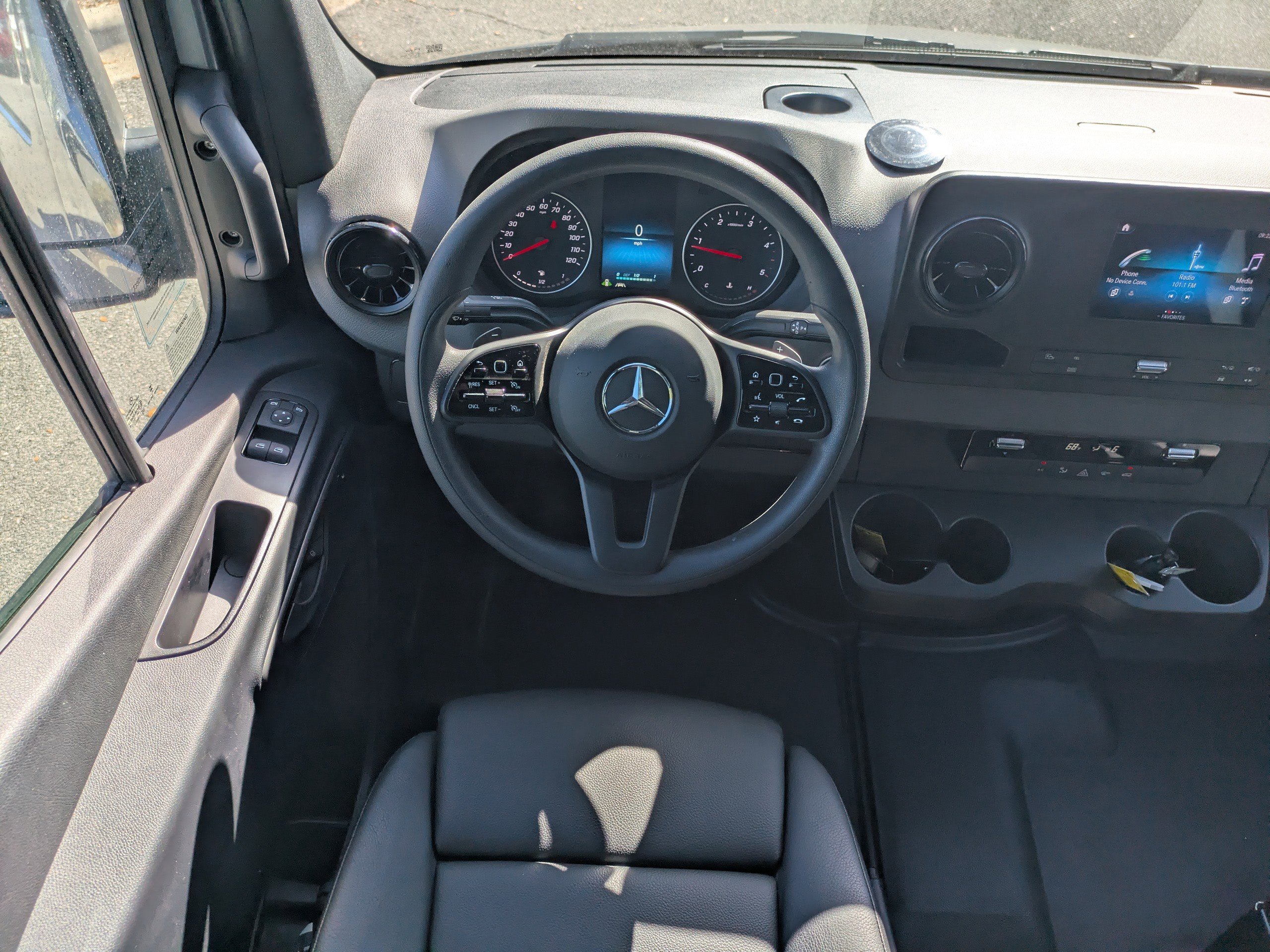 Used 2024 Mercedes-Benz Sprinter 3500 image 13