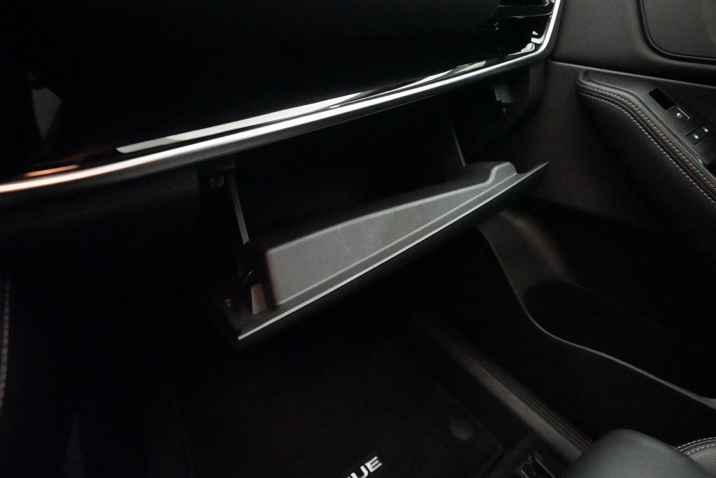 Used 2023 Nissan Rogue SL image 30