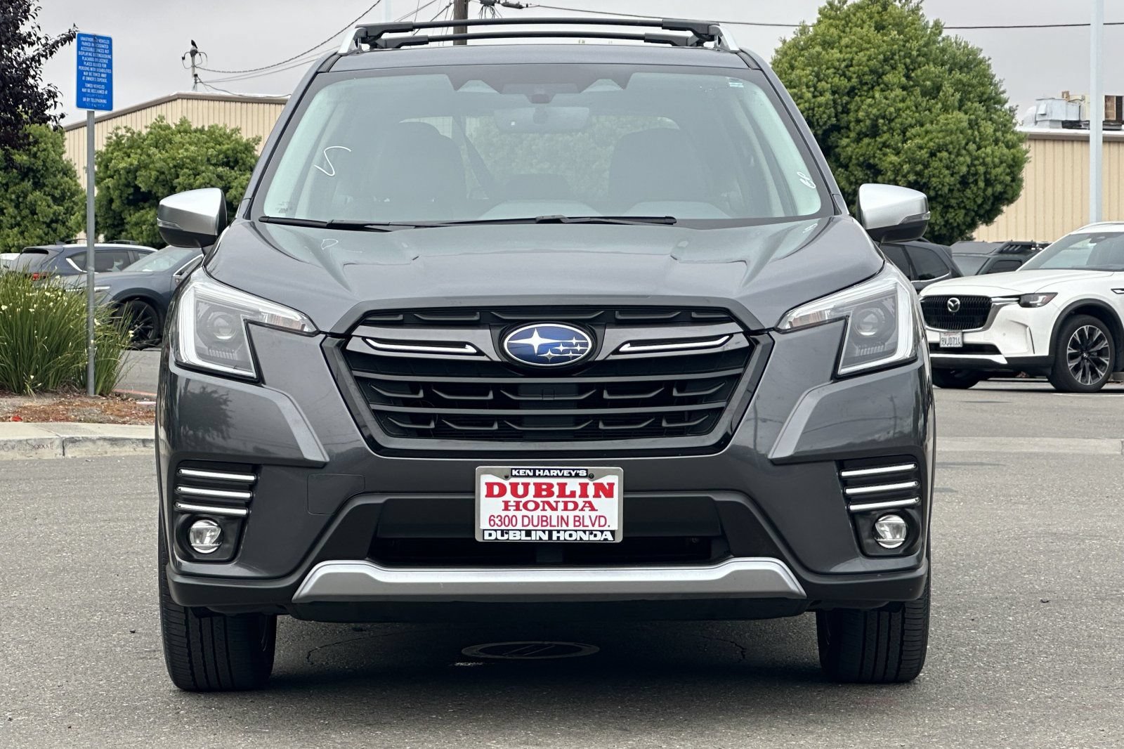Used 2024 Subaru Forester Touring w/ Convenience Package AWD/4WD image 9