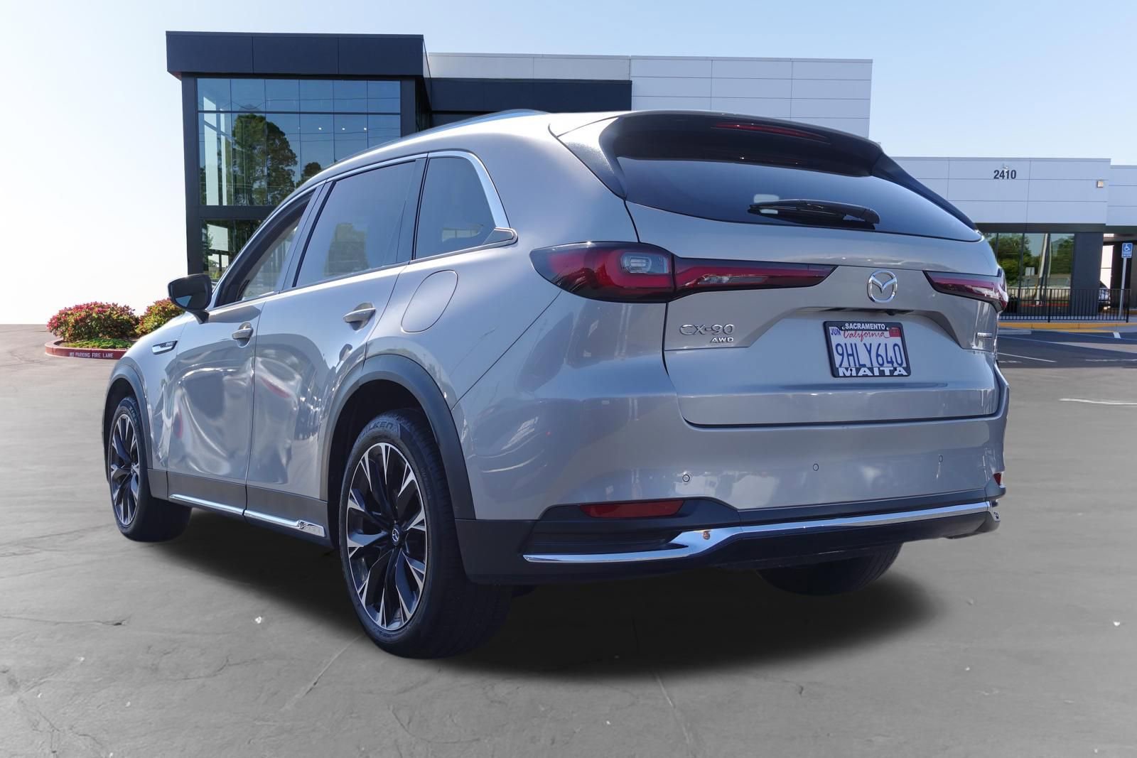 Used 2024 MAZDA CX-90 Plug-In Hybrid w/ Premium Pkg AWD/4WD image 7