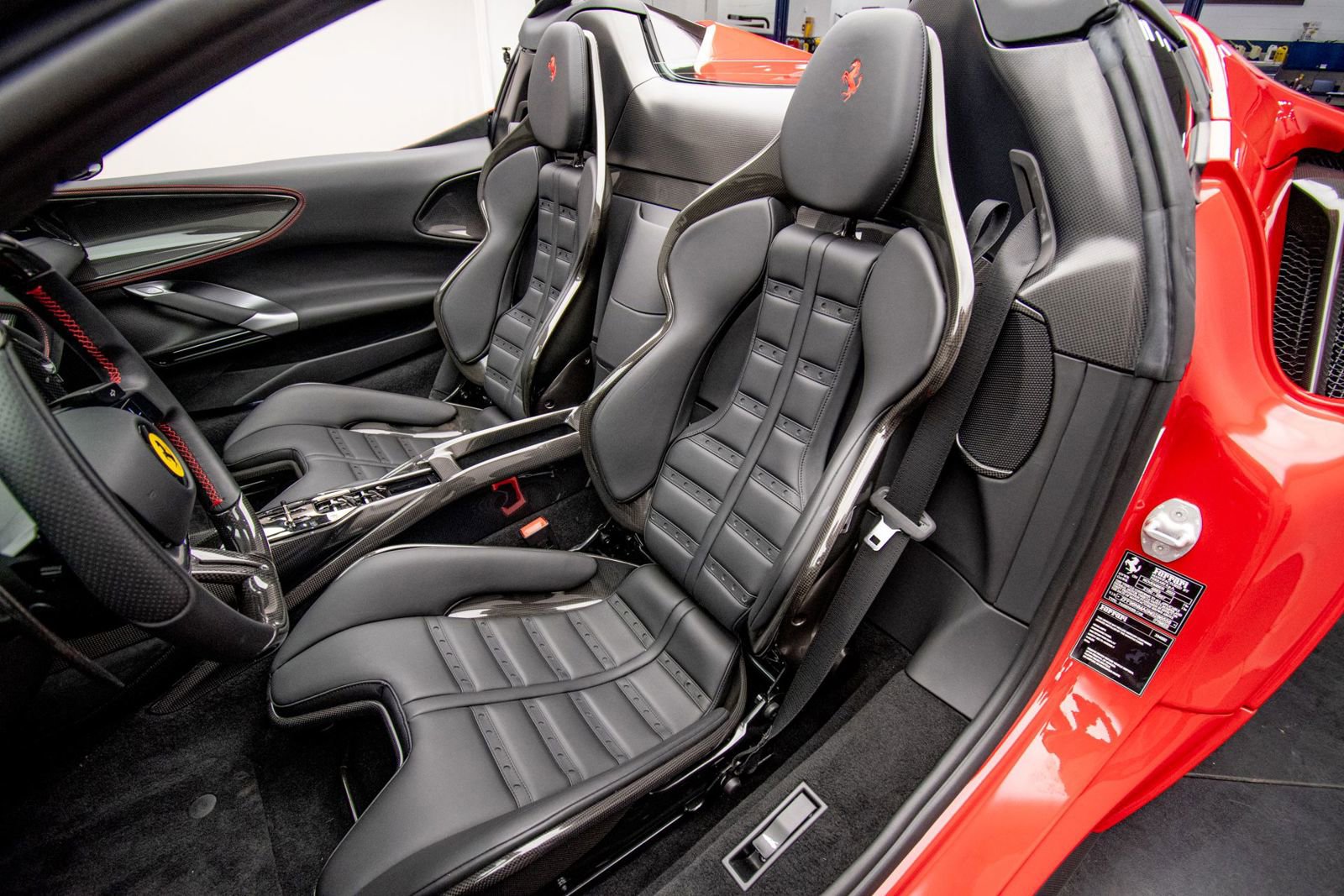 Used 2022 Ferrari SF90 Spider image 22