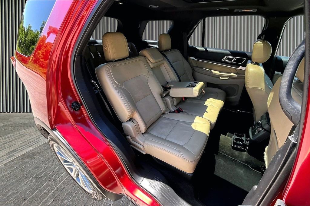 Used 2016 Ford Explorer Limited FWD image 28