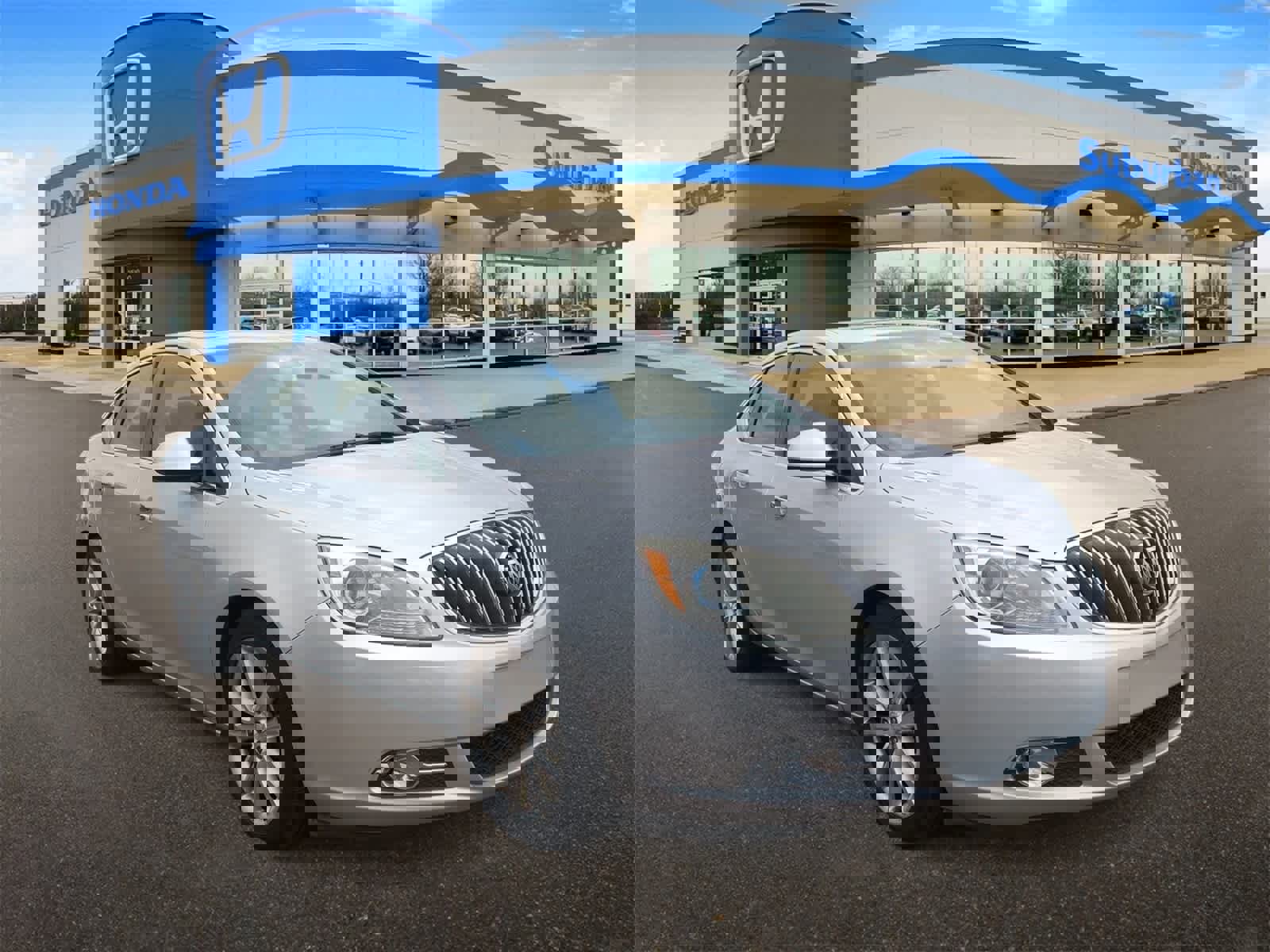 Used 2013 Buick Verano Leather image 2