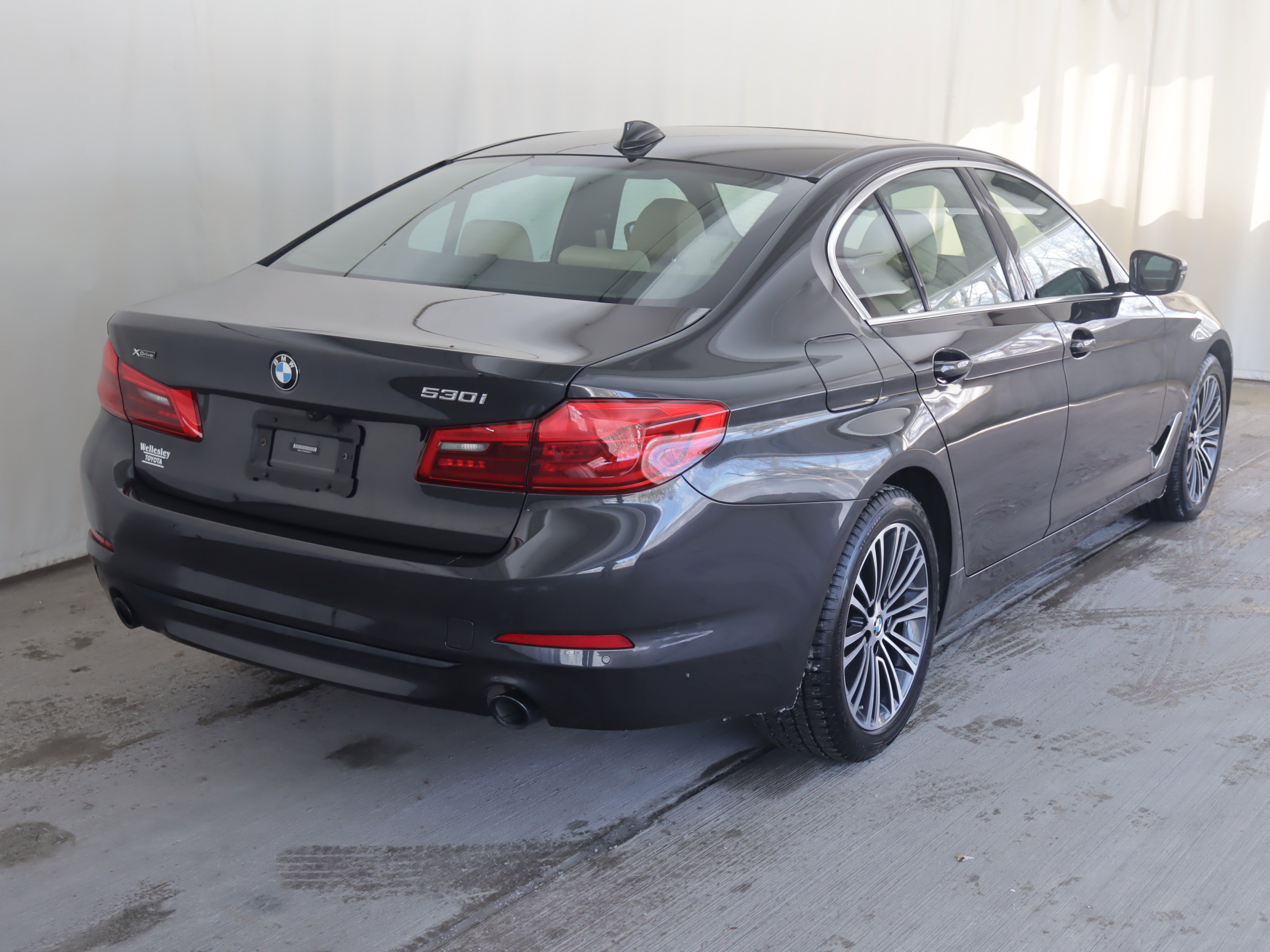 Used 2019 BMW 530i xDrive w/ Convenience Package image 8