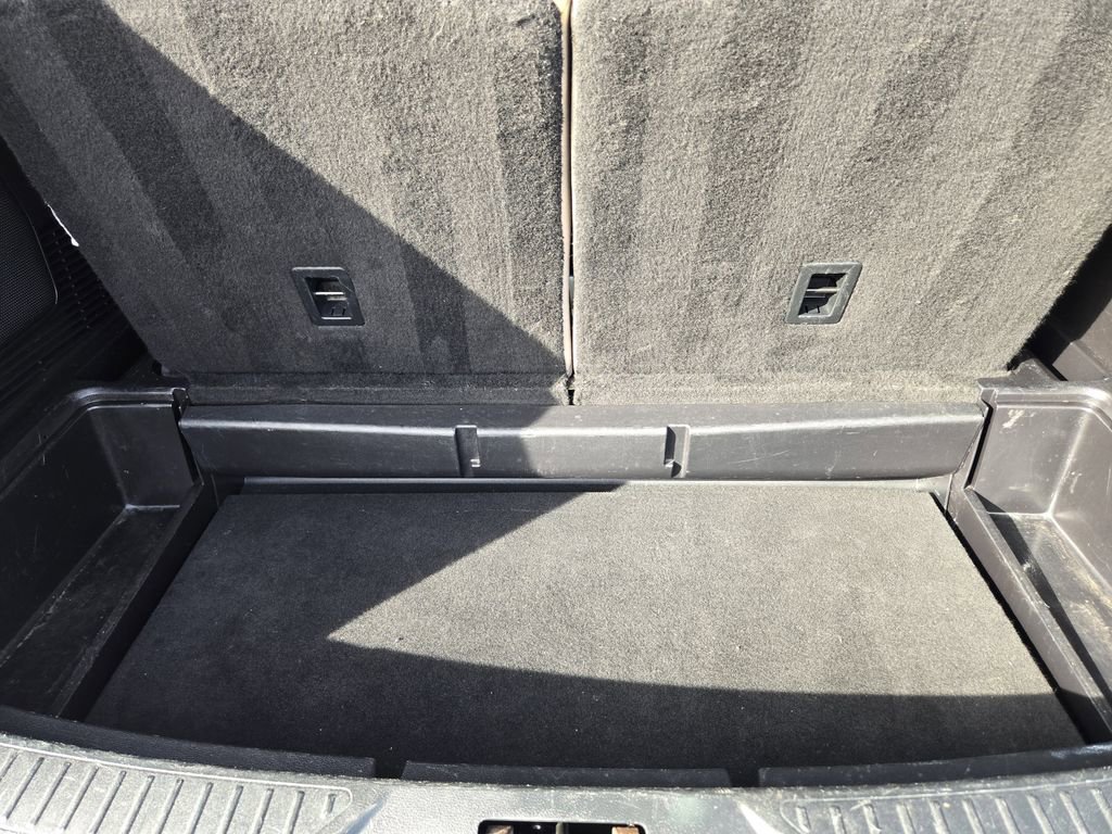 Used 2020 Ford Explorer Limited image 32