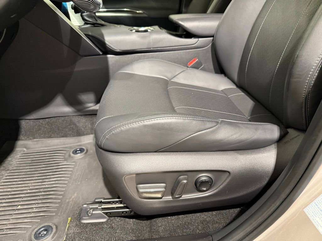 Certified 2021 Toyota Venza Limited w/ Advanced Technology Package AWD/4WD image 14