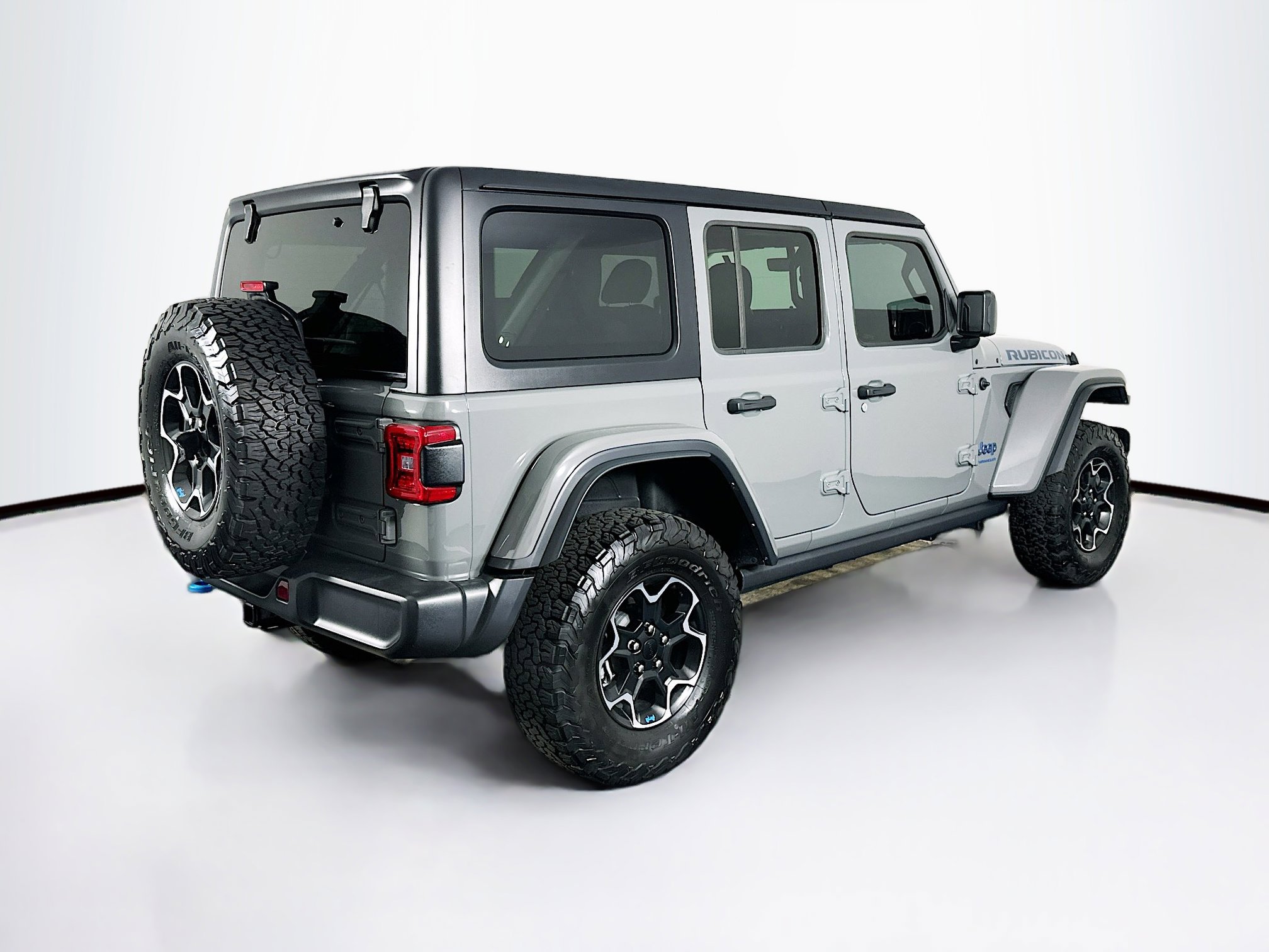Used 2023 Jeep Wrangler Rubicon w/ Cold Weather Group image 9