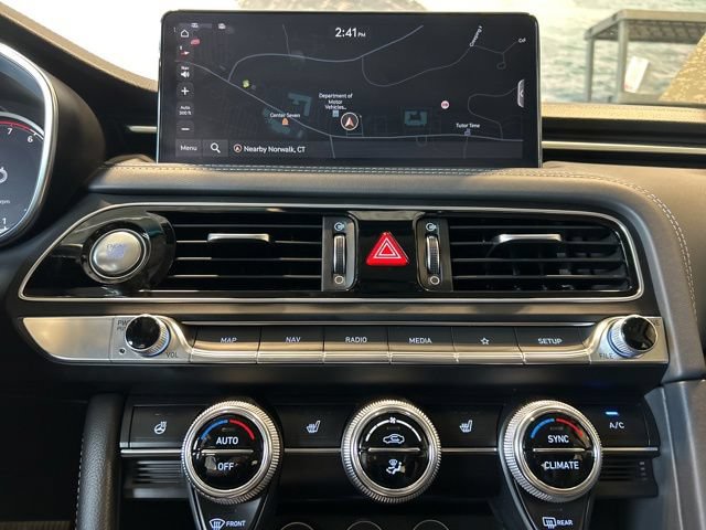 Used 2023 Genesis G70 2.0T AWD/4WD image 6