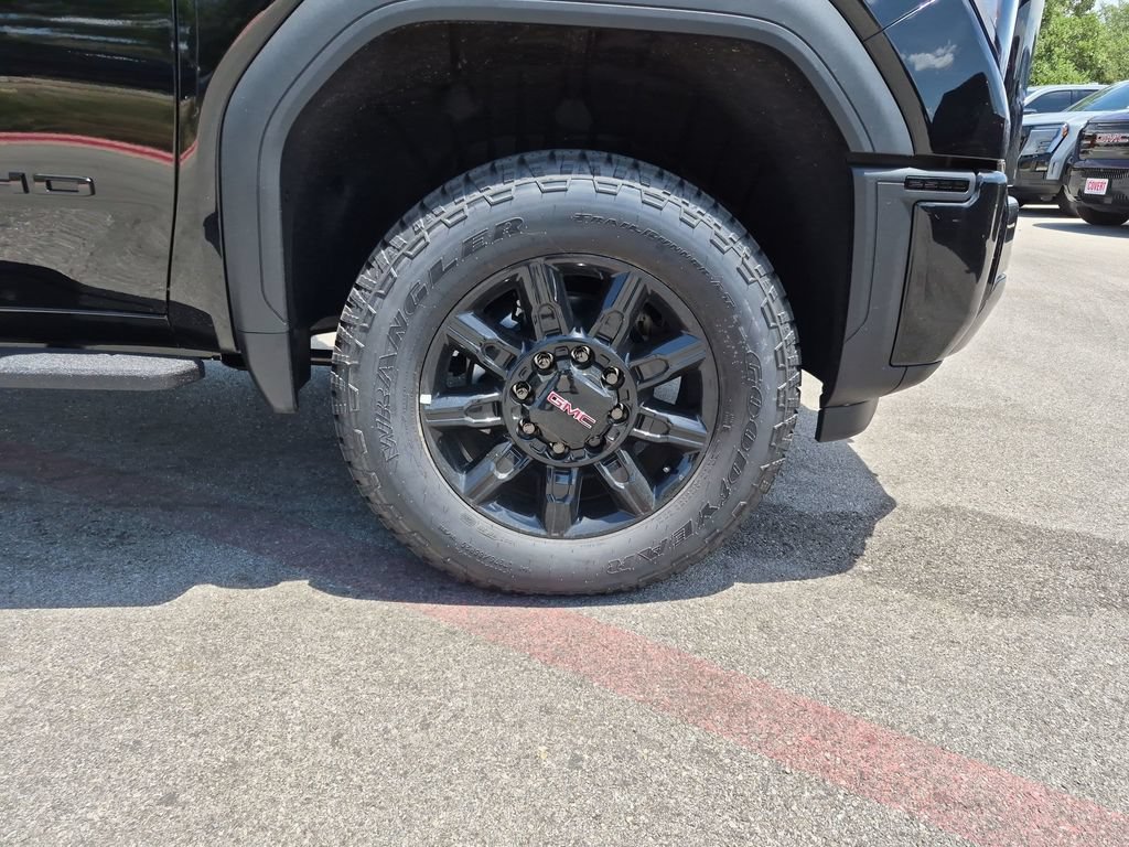 New 2026 GMC Sierra 2500 AT4 w/ AT4 Premium Plus Package AWD/4WD image 16