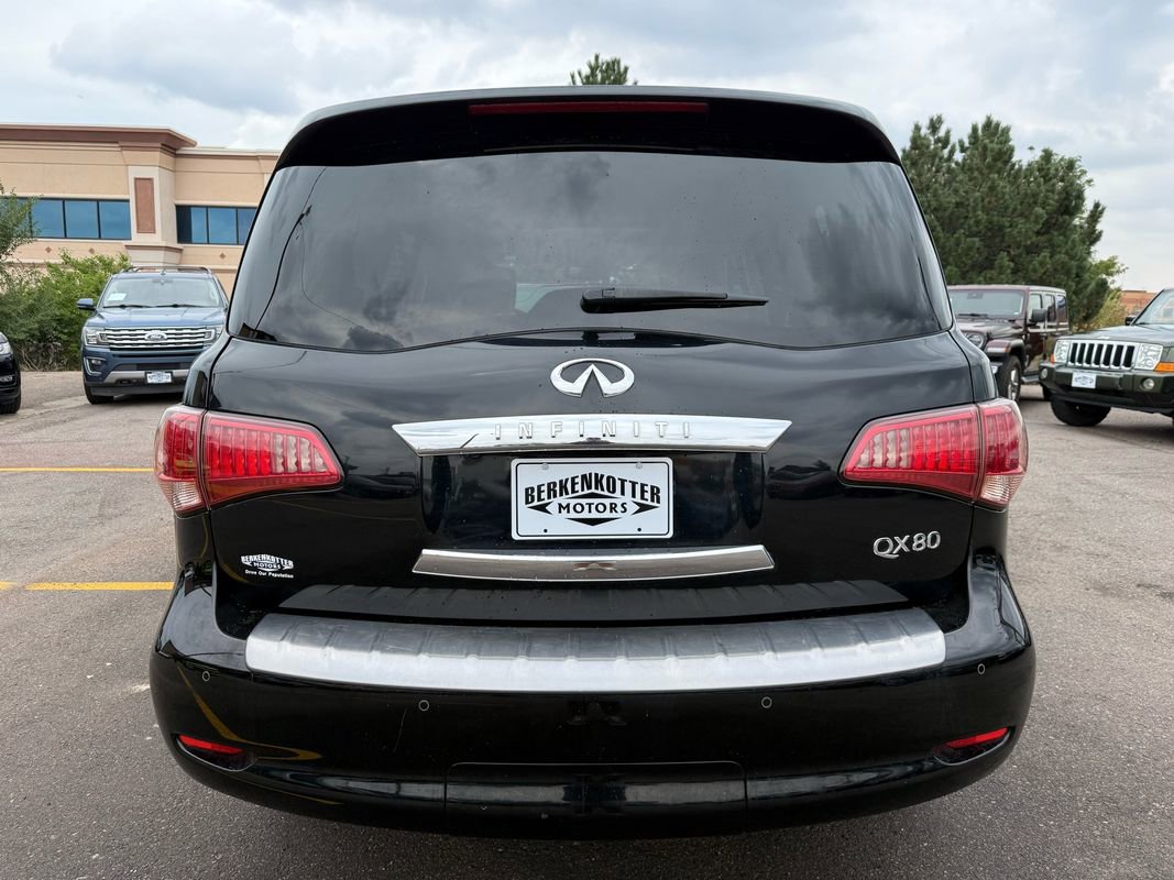 Used 2016 INFINITI QX80 Luxe w/ 22" Wheel Package image 4
