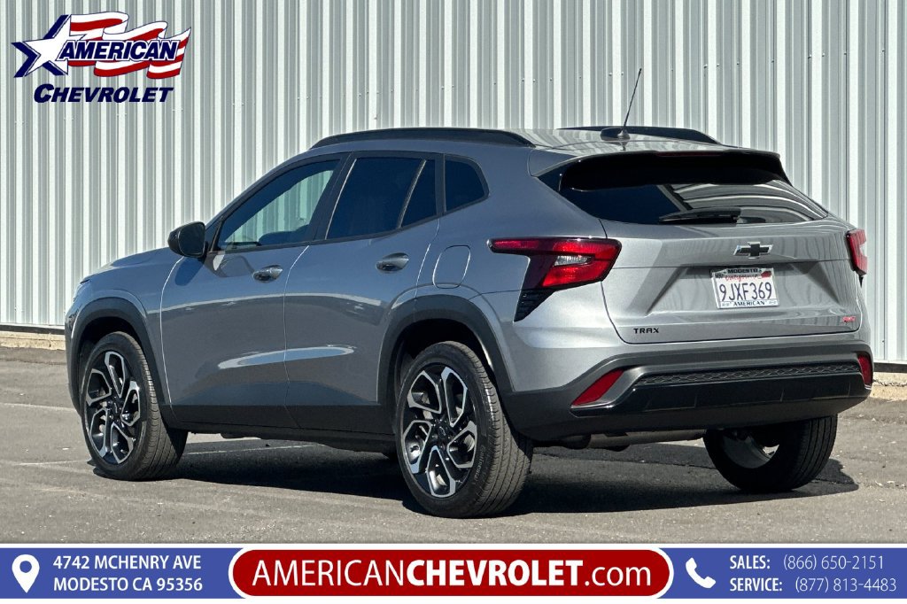 Used 2024 Chevrolet Trax RS w/ Driver Confidence Package FWD image 6