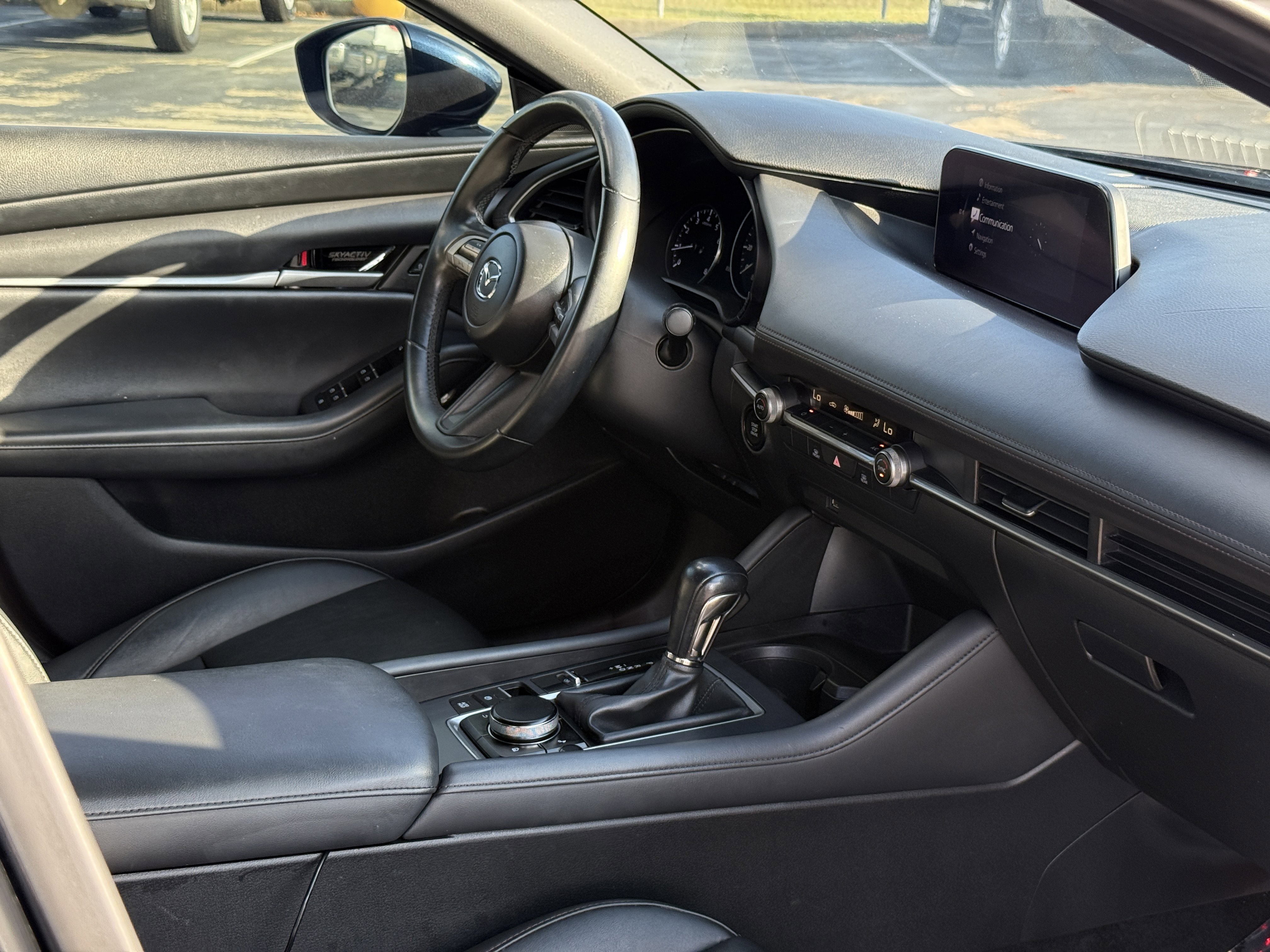 Used 2020 MAZDA MAZDA3 Hatchback image 14