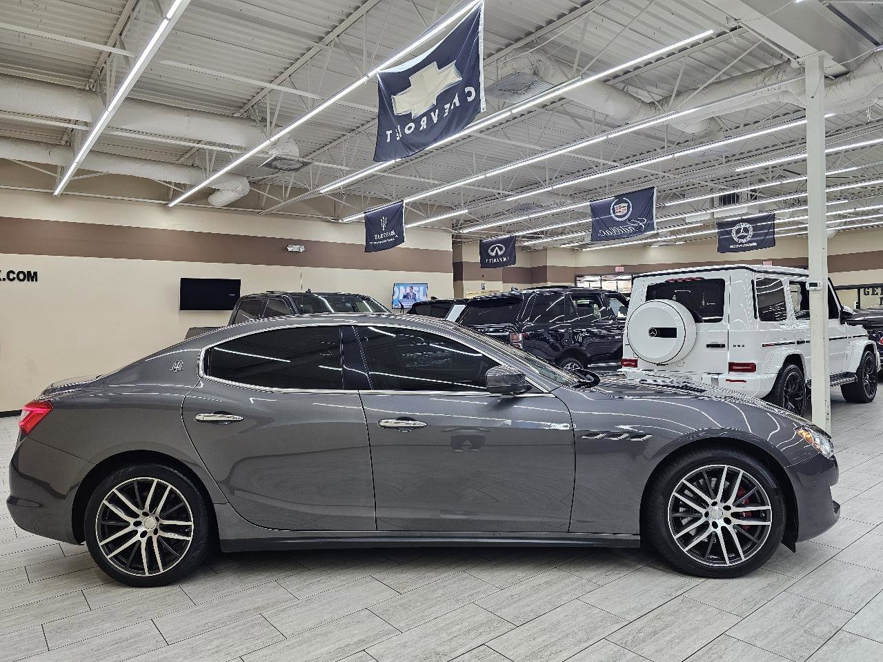 Used 2018 Maserati Ghibli RWD image 5