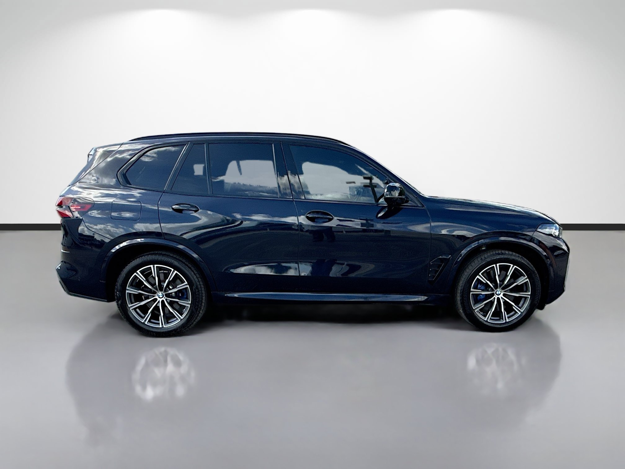 Used 2024 BMW X5 M60i w/ Executive Package AWD/4WD image 6