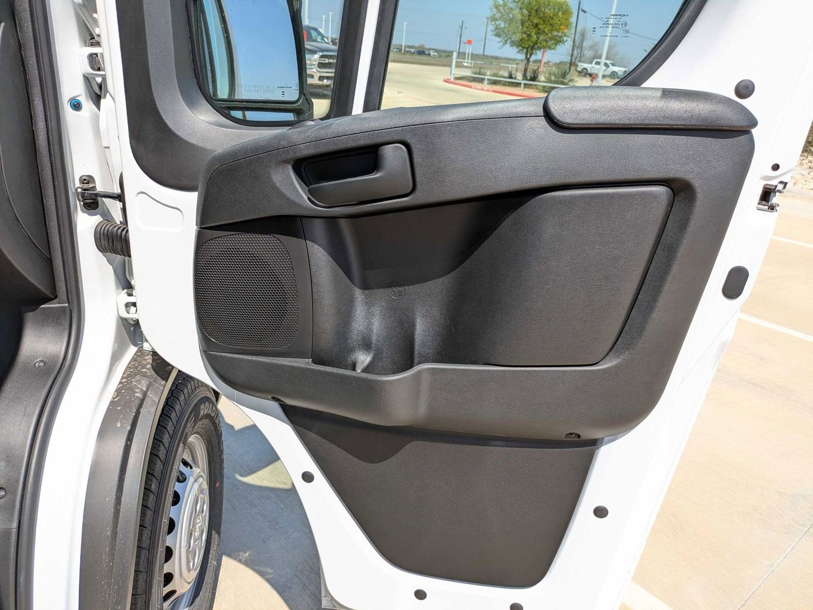 New 2025 RAM ProMaster 2500 w/ Power Group image 17