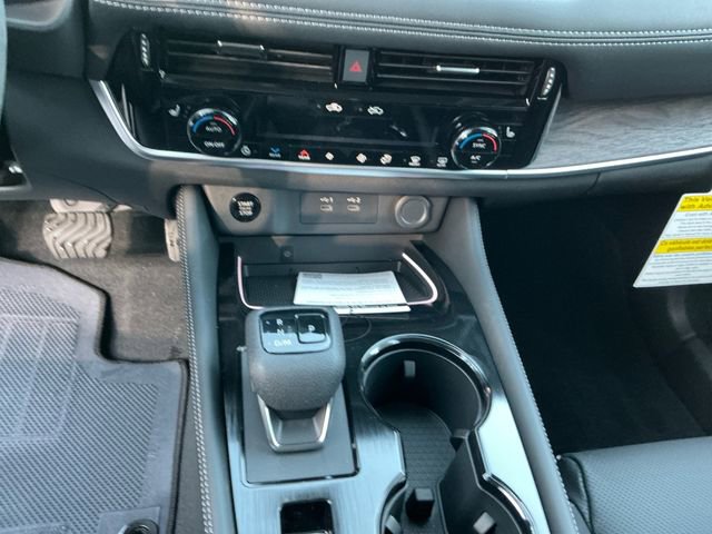 New 2026 Nissan Rogue Platinum w/ Tech Package image 13