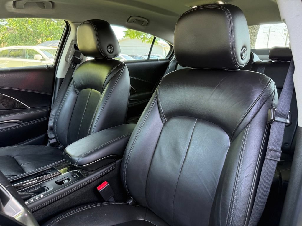 Used 2016 Buick LaCrosse Leather w/ Experience Buick Package FWD image 11