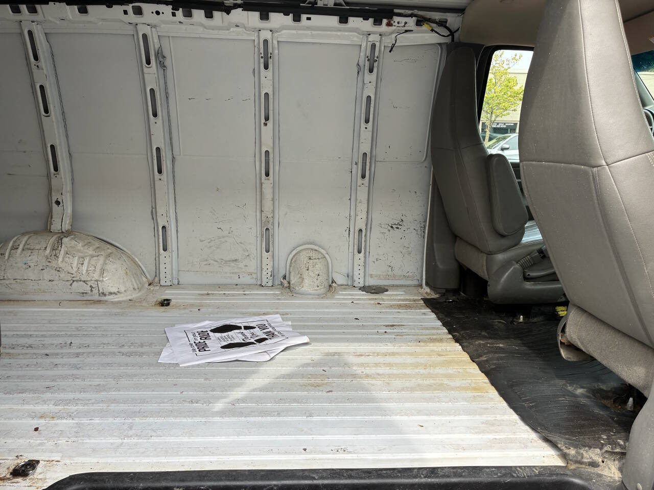 Used 2020 Chevrolet Express 2500 RWD image 6