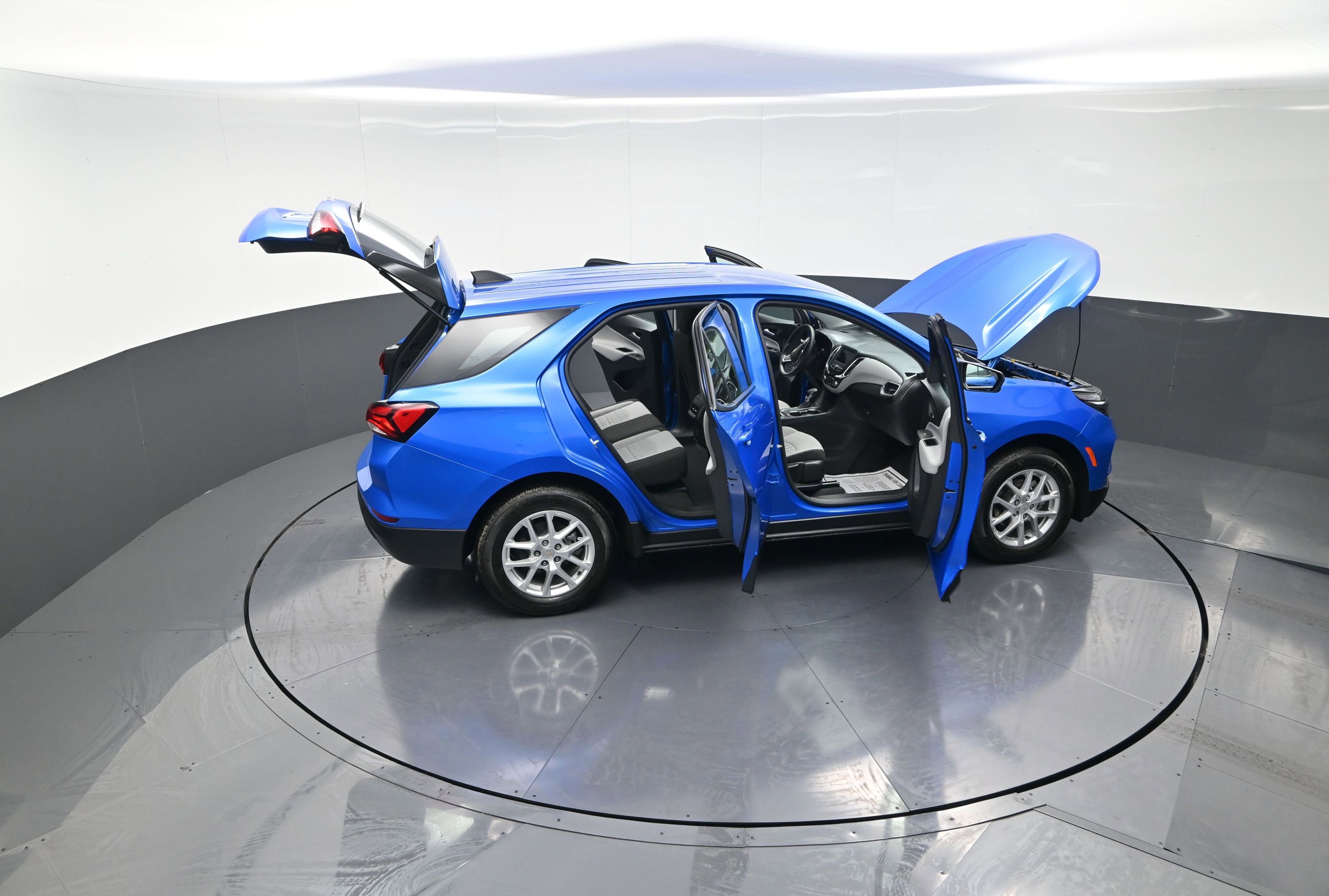 Used 2024 Chevrolet Equinox LS image 14