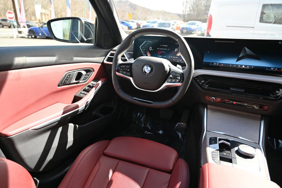 Used 2025 BMW 330i xDrive Sedan AWD/4WD image 12