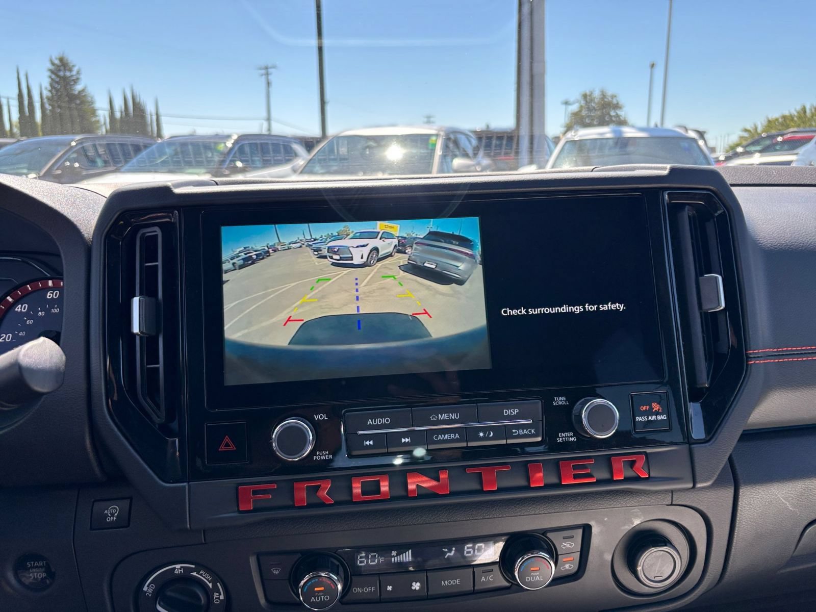 Used 2026 Nissan Frontier PRO-4X AWD/4WD image 22