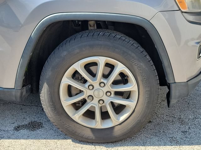 Used 2016 Jeep Grand Cherokee Laredo w/ Quick Order Package 23E RWD image 6