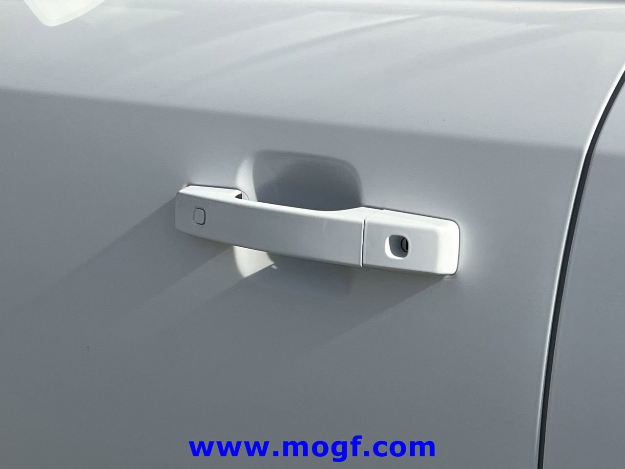 Used 2023 Land Rover Defender 110 X-Dynamic SE image 28