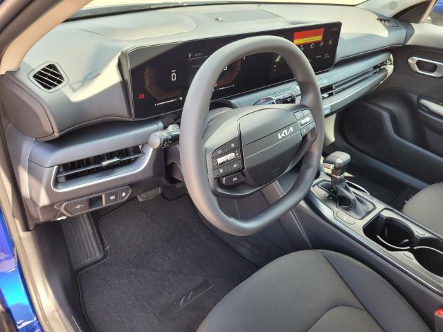 New 2026 Kia K4 FWD image 9