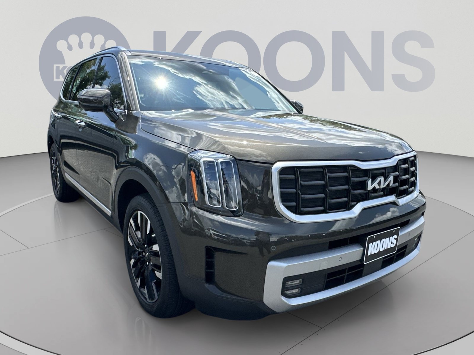 Used 2023 Kia Telluride SX FWD image 2