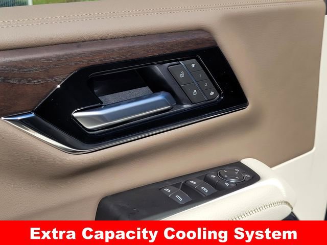 New 2026 GMC Yukon XL Denali w/ Denali Reserve Package image 24