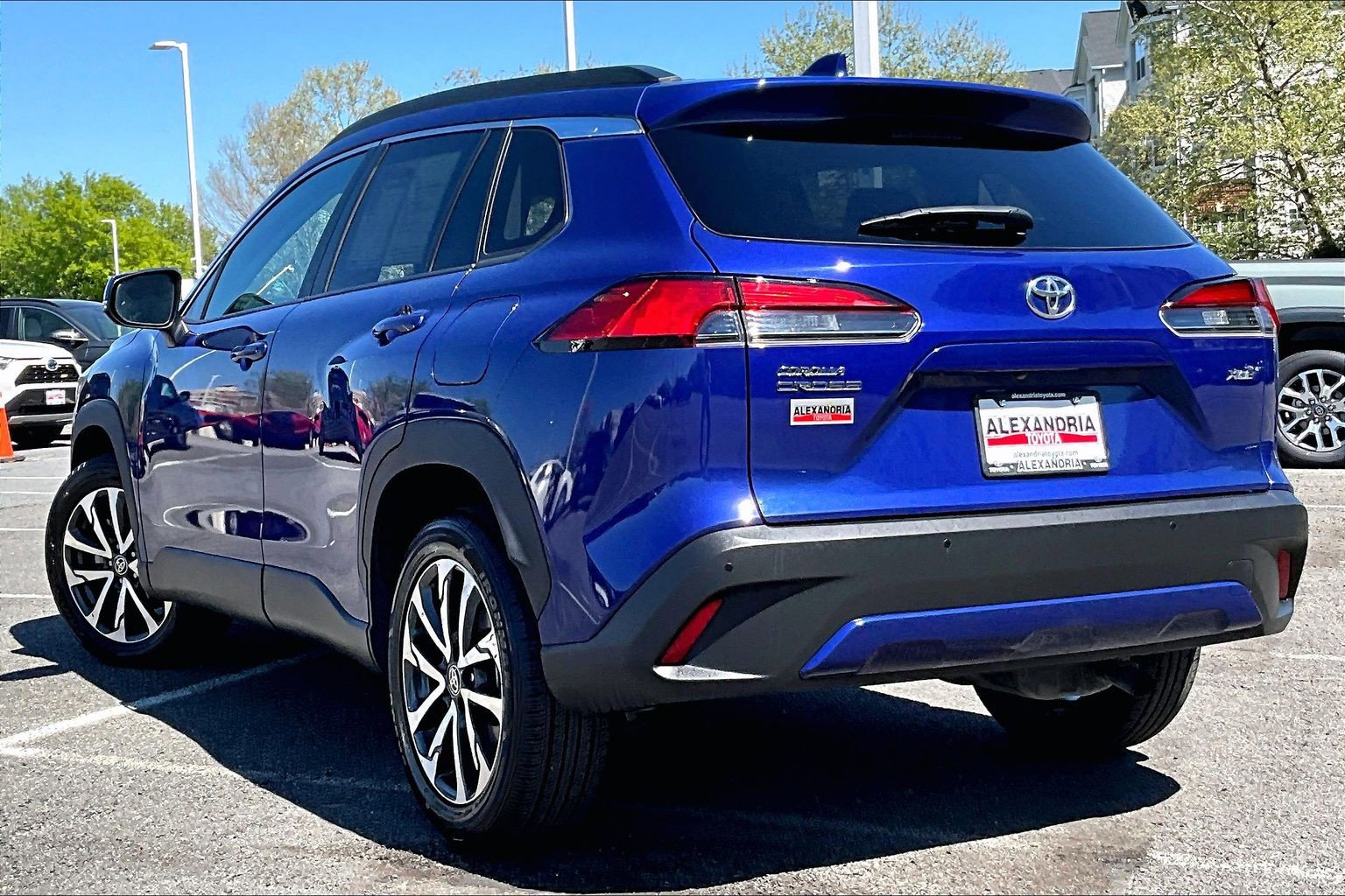 Used 2024 Toyota Corolla Cross XLE FWD image 11