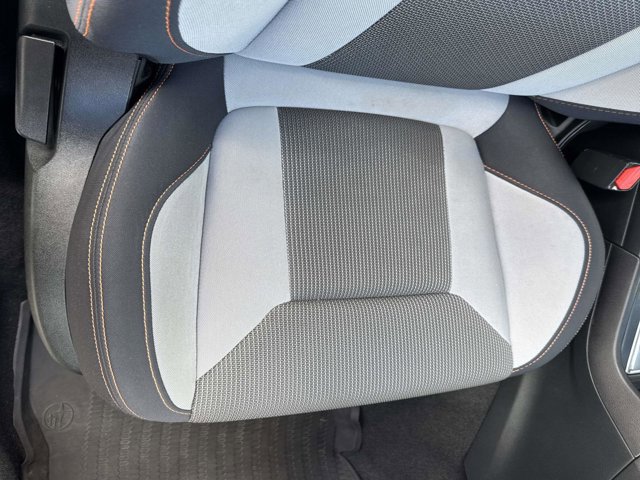 Used 2022 Subaru Crosstrek 2.0i Premium w/ Moonroof Package image 18