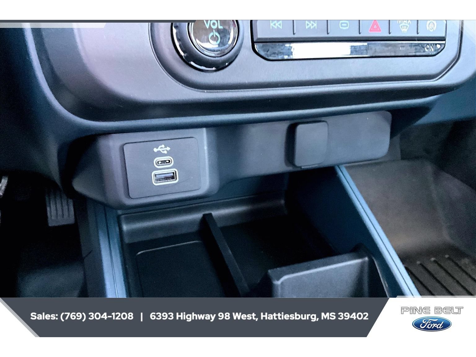 Certified 2026 Ford Maverick XL AWD/4WD image 23