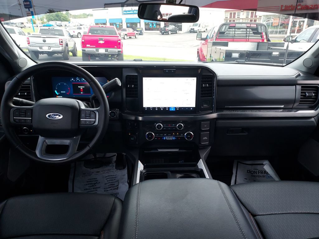 Used 2025 Ford F350 Lariat w/ Chrome Package AWD/4WD image 15