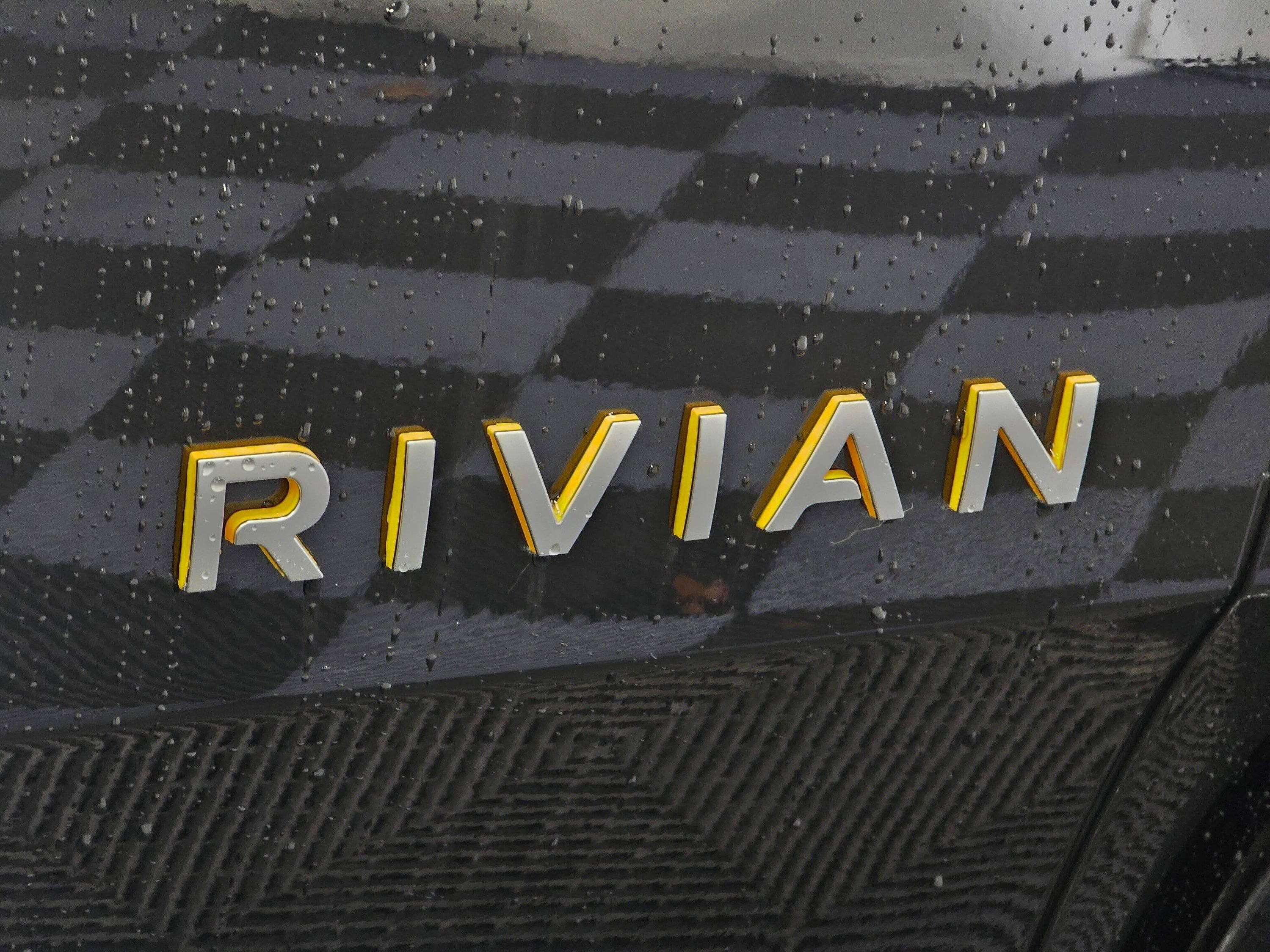 Used 2022 Rivian R1T Adventure AWD/4WD image 29