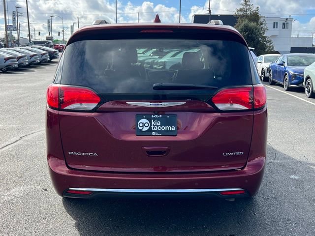 Used 2020 Chrysler Pacifica Limited image 6