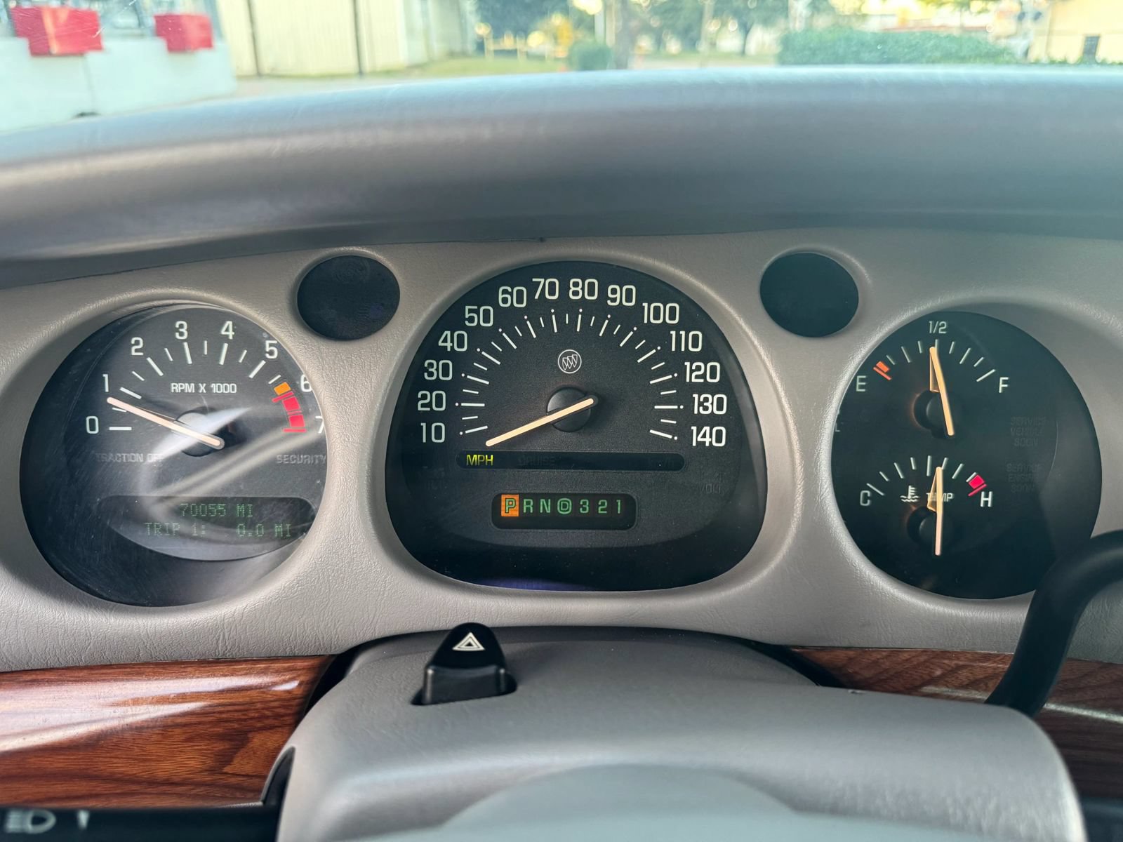 Used 2002 Buick Le Sabre Custom w/ Luxury Pkg FWD image 10