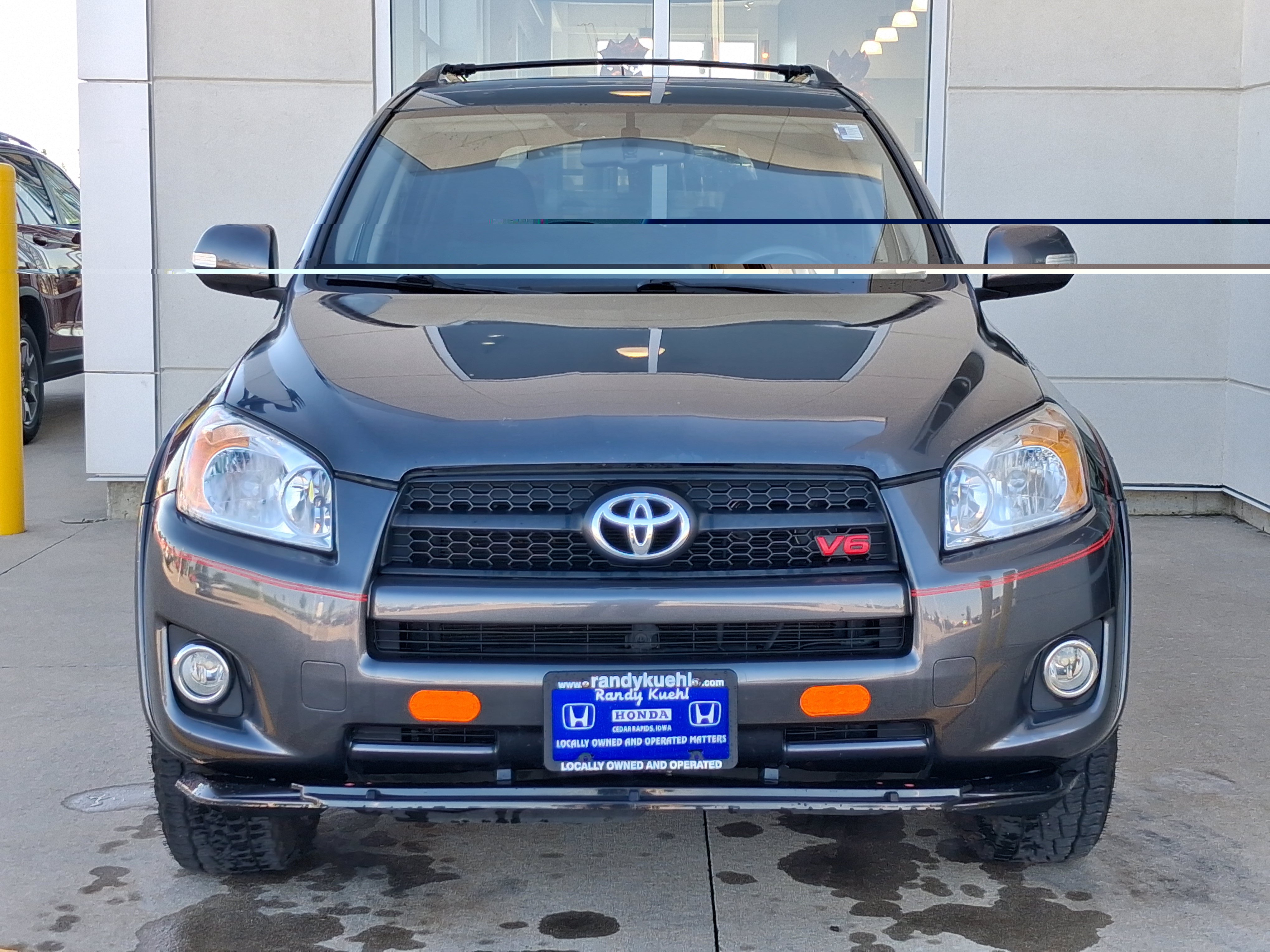 Used 2009 Toyota RAV4 Sport w/ Sport Appearance Pkg AWD/4WD image 4