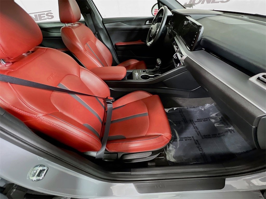 Used 2023 Kia K5 GT-Line image 31