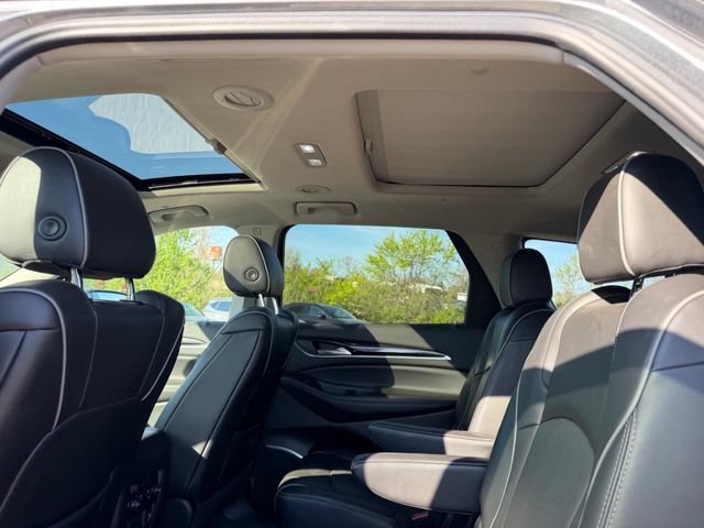 Used 2021 Buick Enclave Avenir w/ Avenir Technology Package AWD/4WD image 9