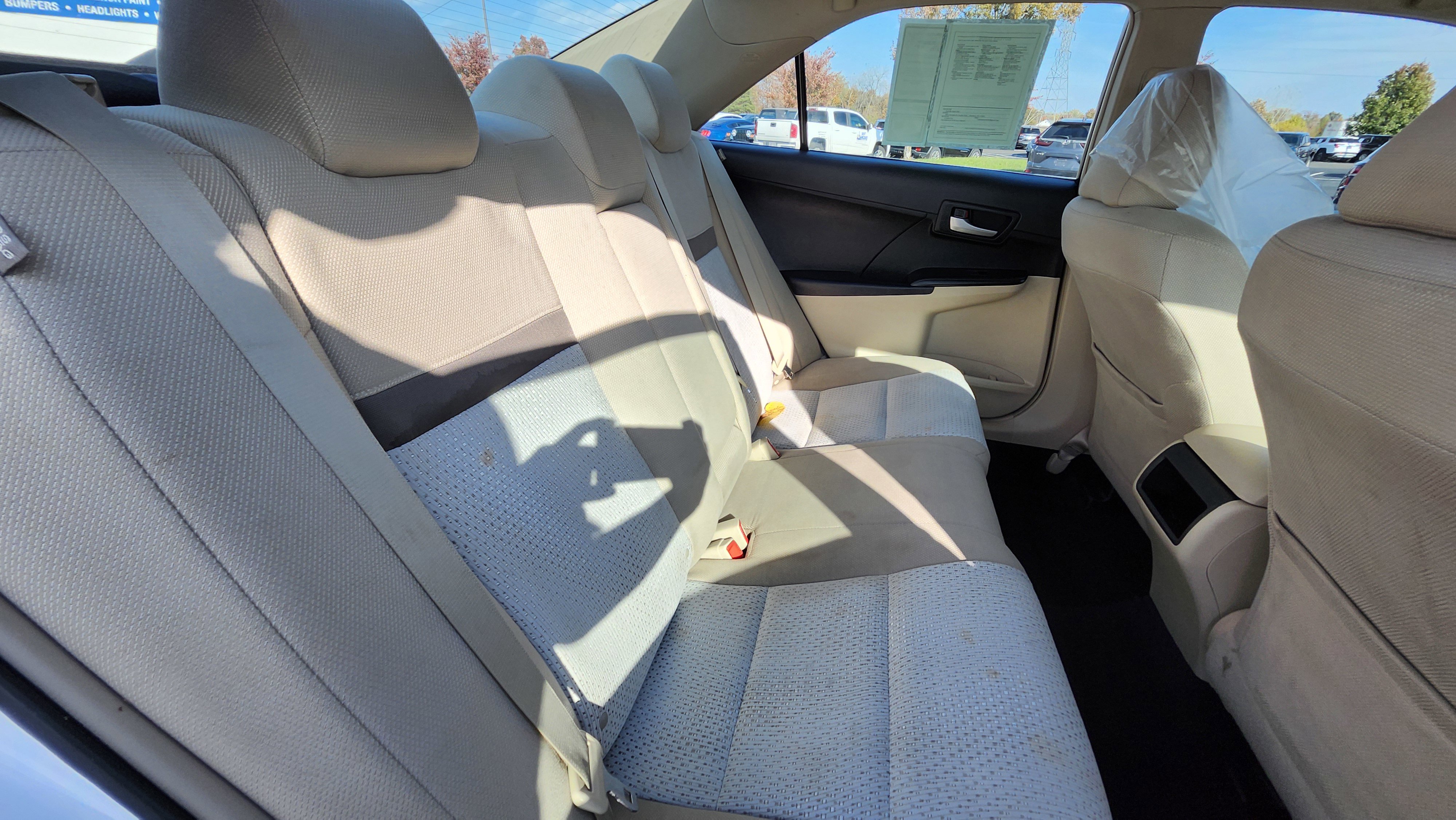 Used 2012 Toyota Camry LE image 14