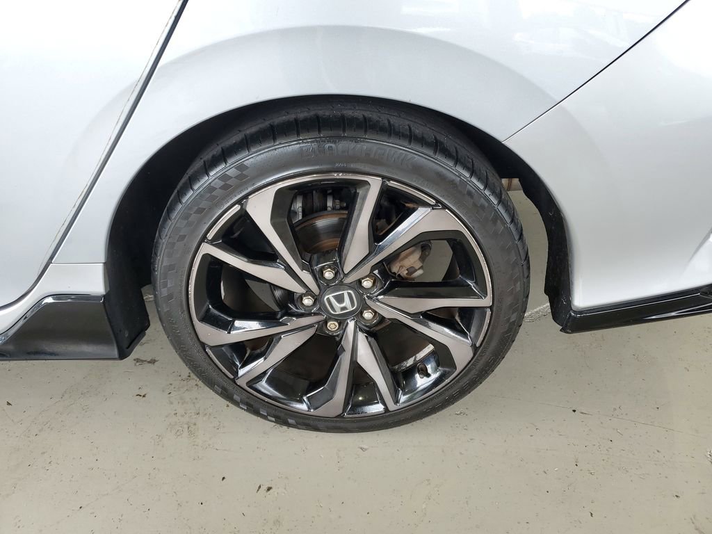 Used 2018 Honda Civic Sport image 11