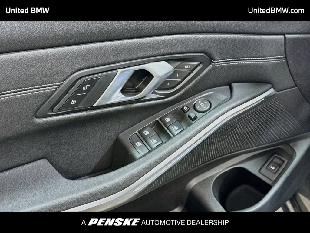 New 2026 BMW 330i Sedan w/ M Sport Package RWD image 3