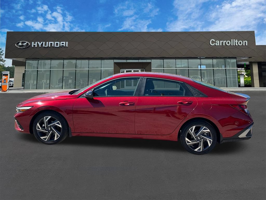 Used 2025 Hyundai Elantra Sport FWD image 8
